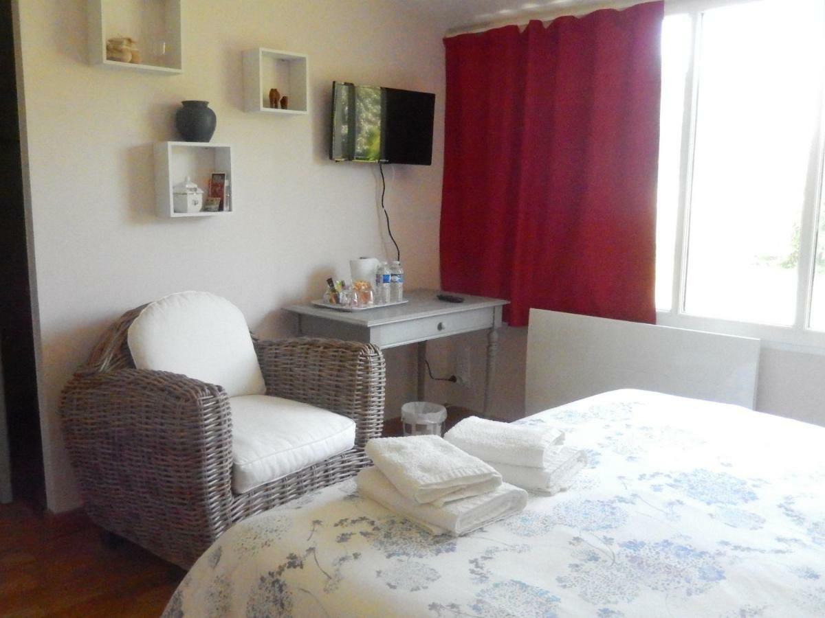 Chambres D'Hote Le Prelude Saint-Martin-des-Noyers Bagian luar foto